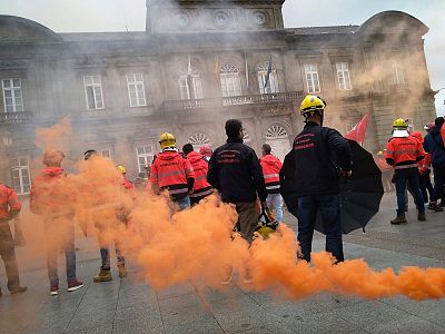 2017-12-29 ProtestaBombeirosComarcaisPontevedra09.jpeg